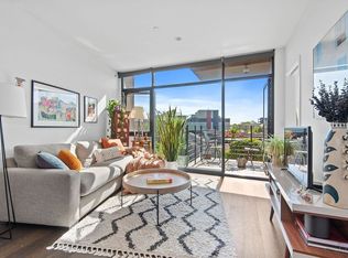 179 Woodpoint Rd APT 4A, Brooklyn, NY 11211