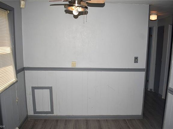 5th image of 135 Republic Ave