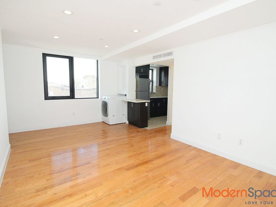 1st image of 3319 Broadway