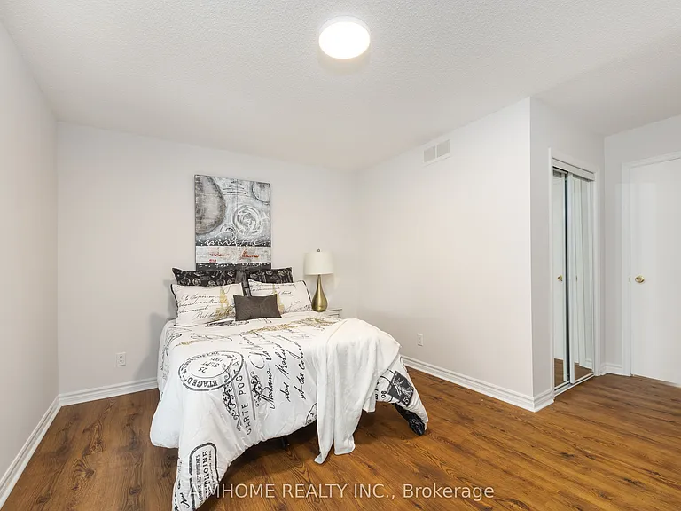 471 Cummer Ave — Photo 15