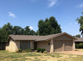 3113 Beverly Dr, Edmond, OK 73013