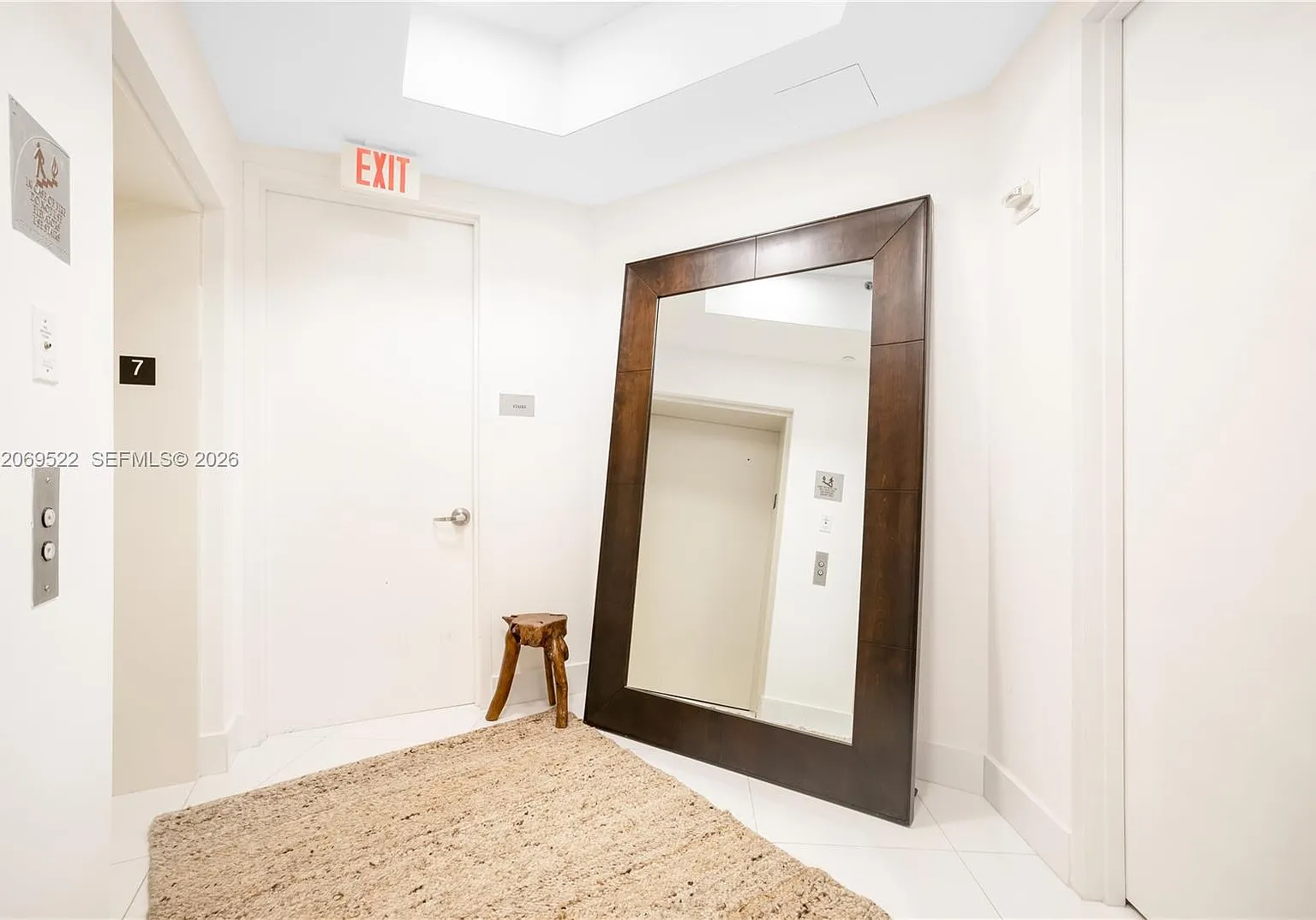 Tdr Tower Ii Condo — Photo 3