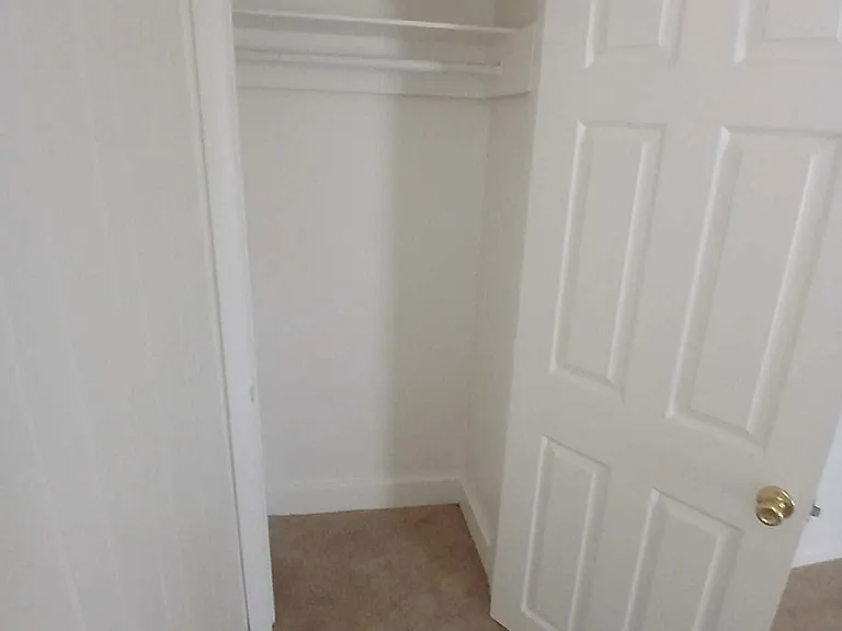 1315 Virginia Ave — Photo 8