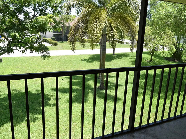 6540 Chasewood Dr #H — Photo 25