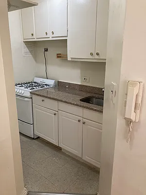 Rented by NCR Real Estate | media 8