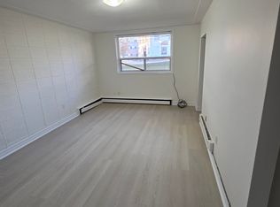 21 Stirling Ave S #3, Kitchener, ON N2G3N6