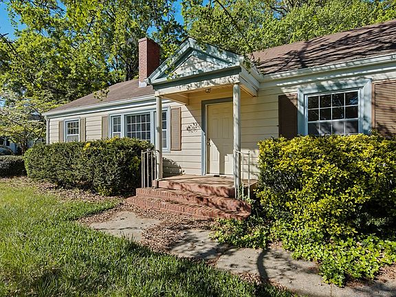 3rd image of 379 Old Rock Rd