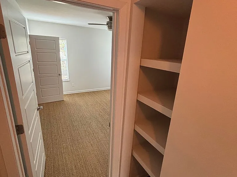 442 E Huisache Ave #A — Photo 9
