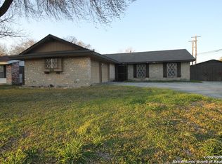 5135 Merlin Dr, San Antonio, TX 78218