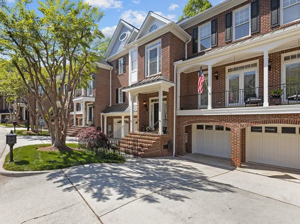 121 Lions Gate Dr, Cary, NC 27511