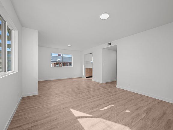 3rd image of 4113 Alabama St #A