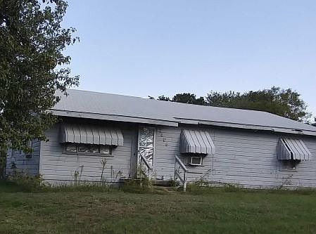 1st image of 2406 NE 7th Ave