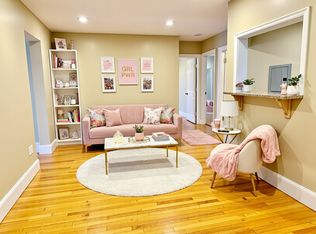 68 Egmont St #1A, Brookline, MA 02446