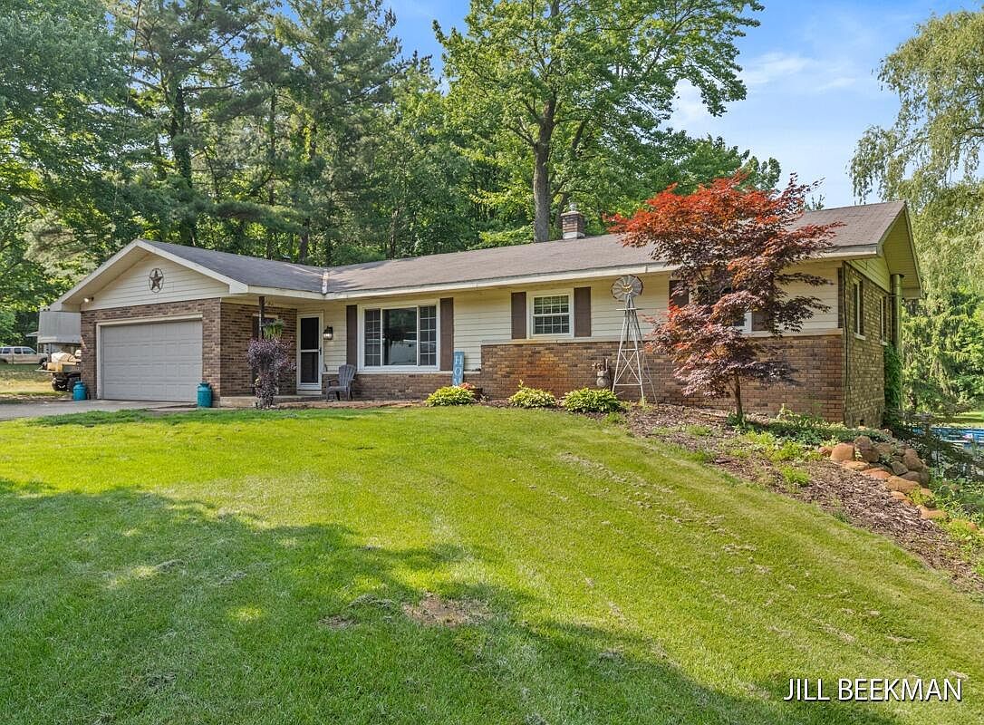 15581 Blair St, West Olive, MI 49460 Zillow