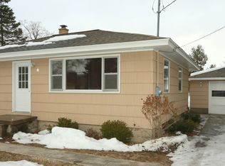 76 S Brooks Rd, Muskegon, MI 49442