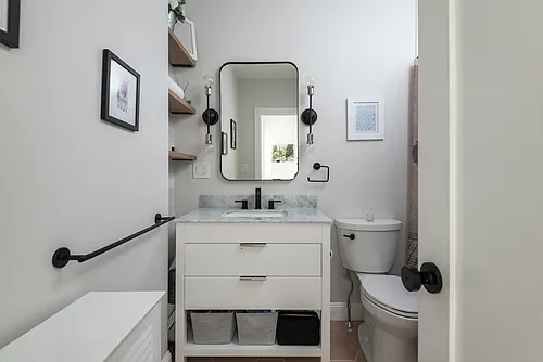78 H St Photo 1