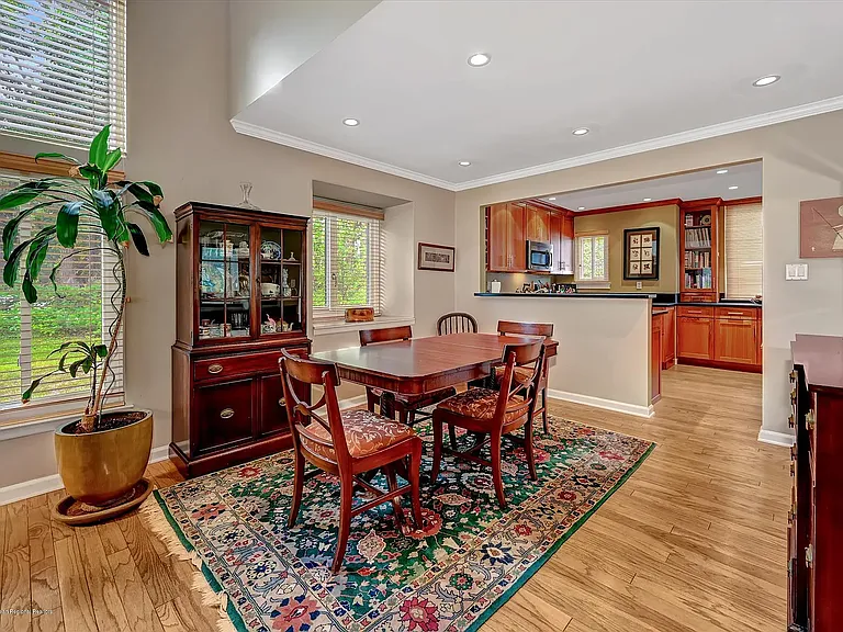 13 Helene Ct — Photo 10