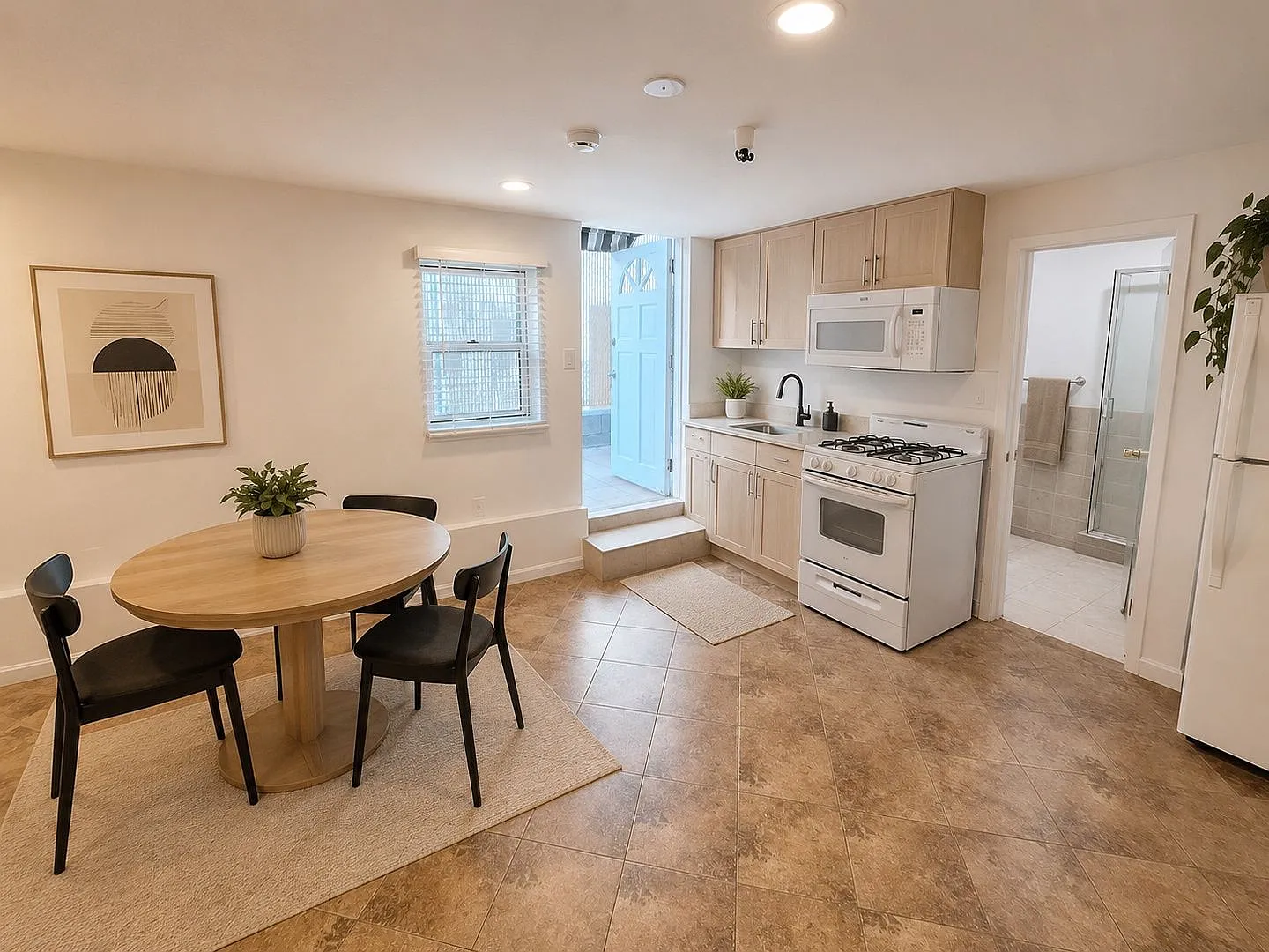 1515 S Beverly Glen Blvd — Photo 2
