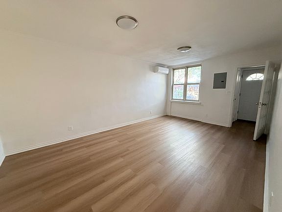 2nd image of 238 Bay 22 St #2
