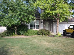 704 Cornell Dr, Oswego, IL 60543