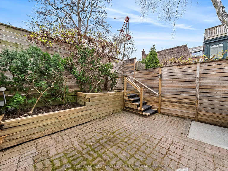 10 Gibson Ave — Photo 48