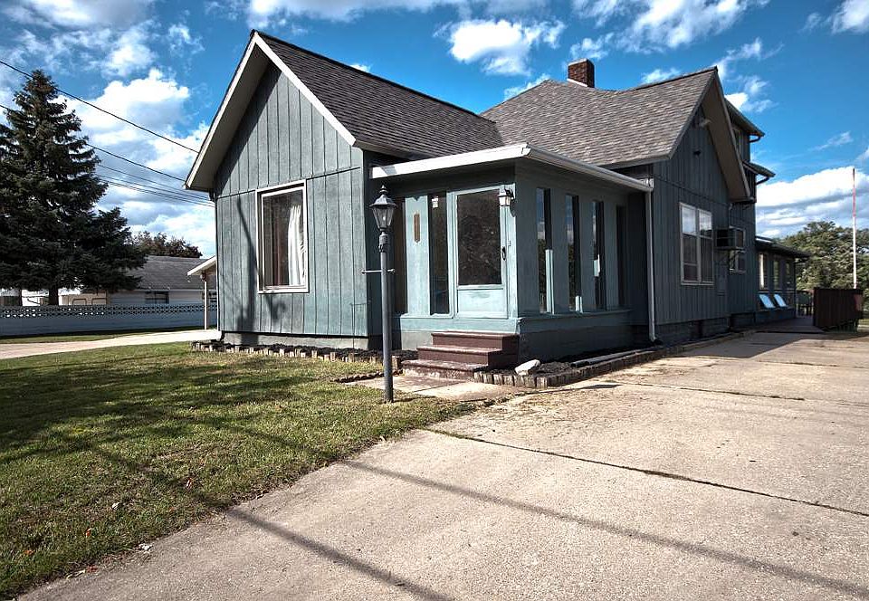 1st image of 1652 W Indiana Ave