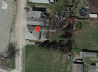 4 Berry Rd, Burgettstown, PA 15021