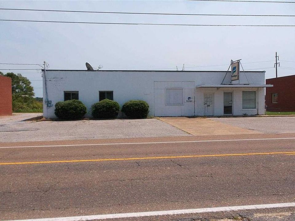 2nd image of 776 East St
