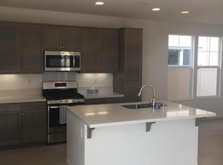 283 Stonegate Rd, Camarillo, CA 93010