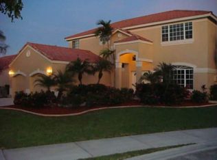 632 Verona Pl, Weston, FL 33326