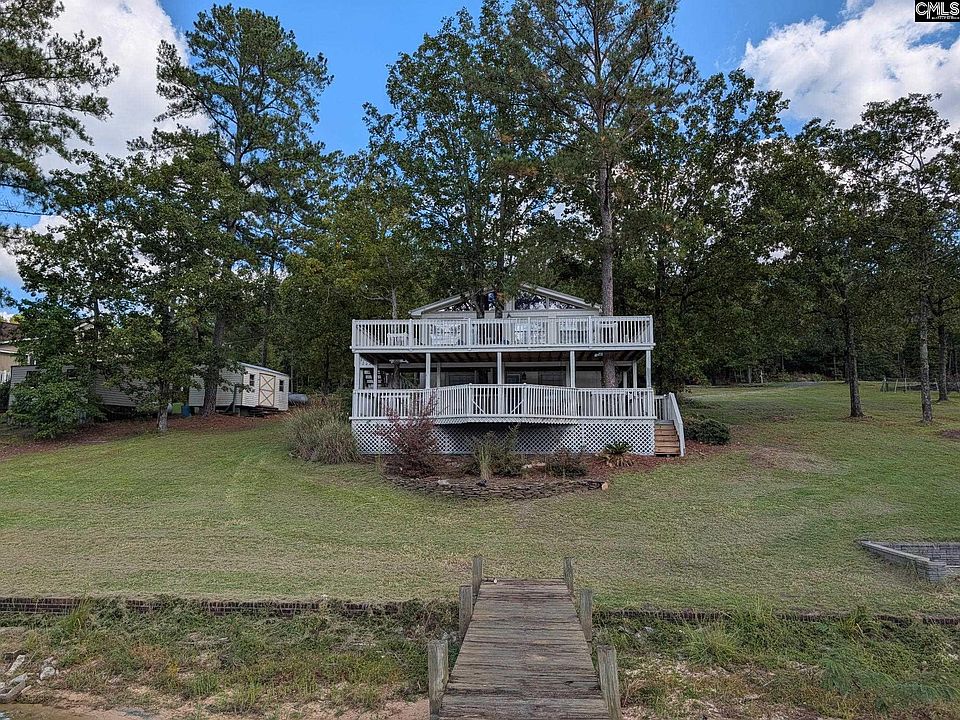 1st image of 405 Rockbridge Rd