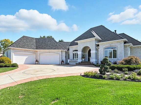 3rd image of 1939 Eagle Trace Dr