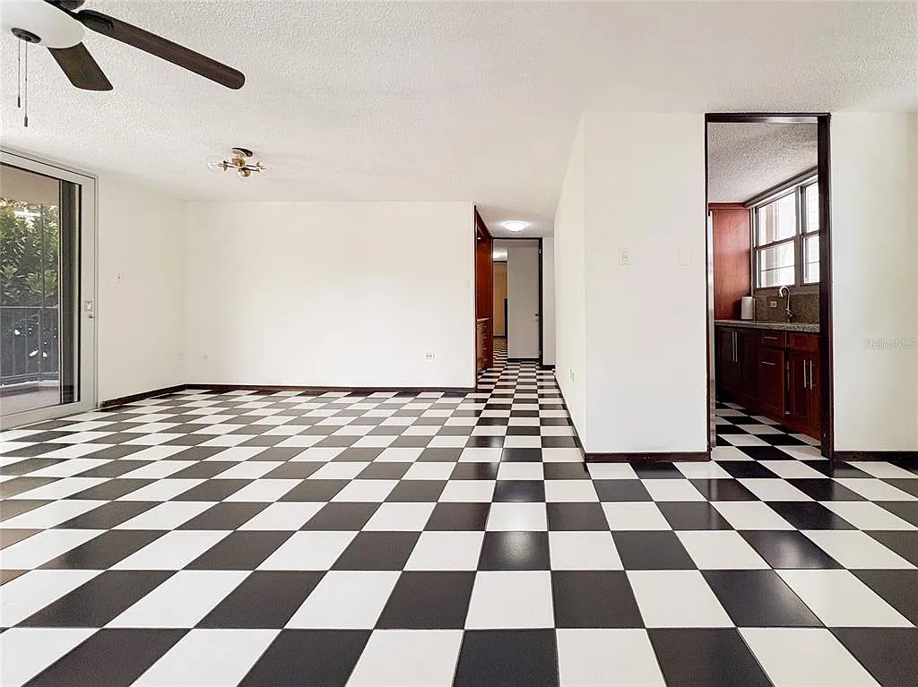 Building Photo - 1 Madrid Cond Lakeshore #2C