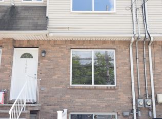 3908 Victory Blvd, Staten Island, NY 10314