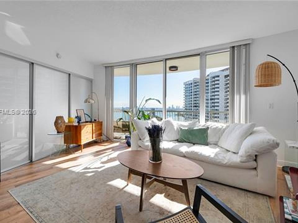 1st image of 1750 N Bayshore Dr APT 3102