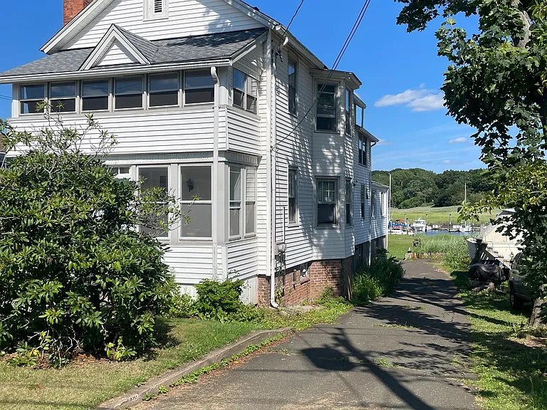 243 Harbor St — Photo 3