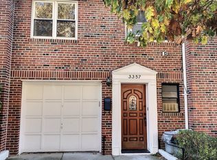 33-57 28th St #1, Astoria, NY 11106