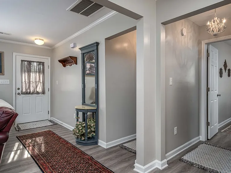7602 Beechwood Dr — Photo 14