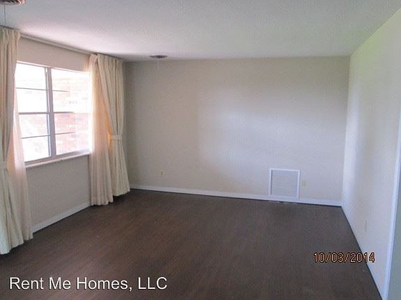 3rd image of 125 Dawn Dr