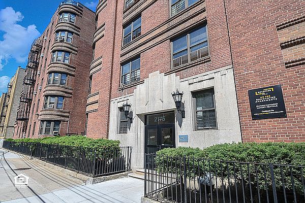 1st image of 2101 Cedar Ave APT 8D