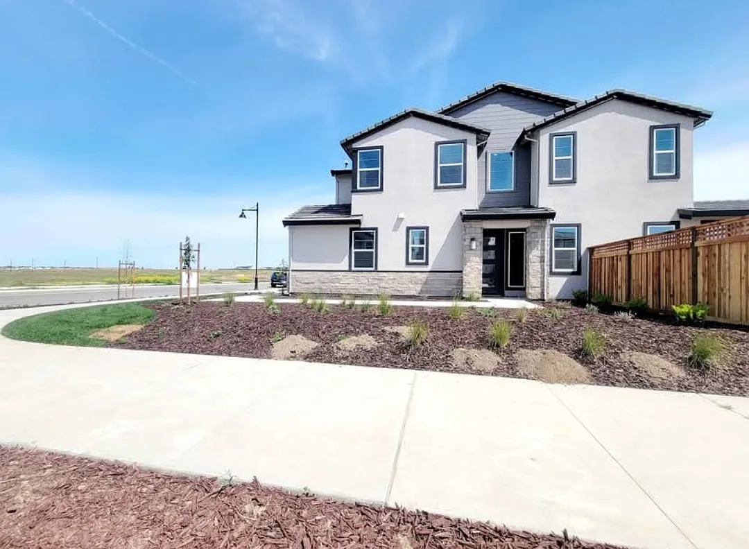 Building Photo - 3184 Alverstone Dr
