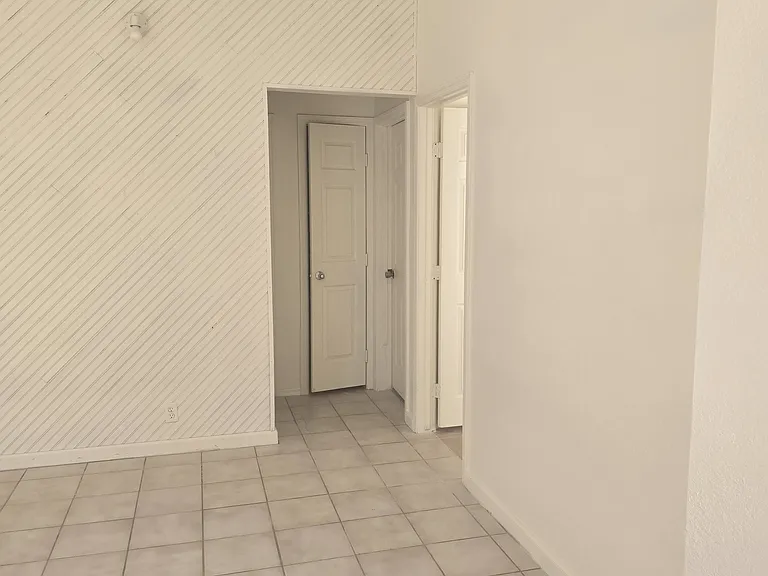4049 W Camino Del Rio — Photo 5