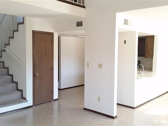 2nd image of 414 Irondale Dr