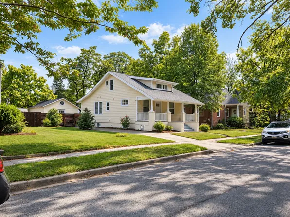 4902 Ravenswood Rd, Riverdale, MD 20737
