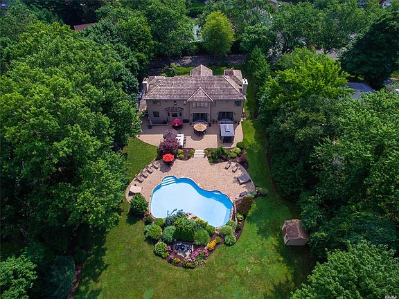 2nd image of 21 Artisan Ave