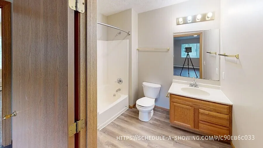 2 bed, 800 sqft, $1,295 — Photo 4