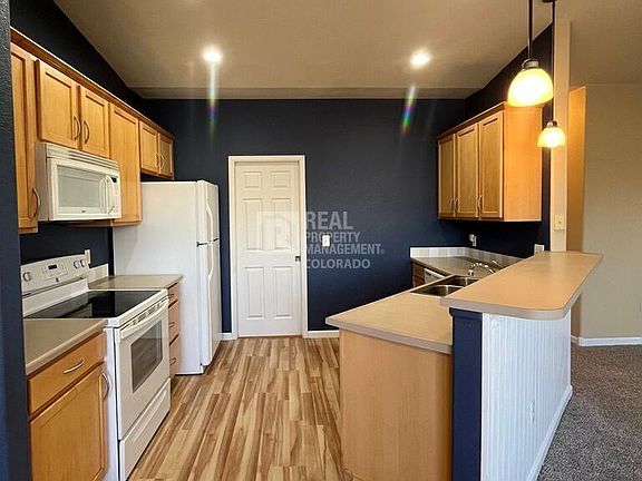2nd image of 2302 Owens Ave Unit 203