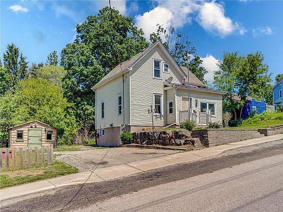2nd image of 176 Ann St