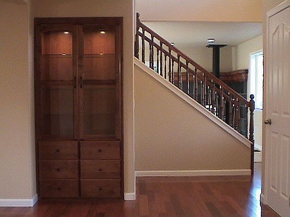 BUILT IN CABINET 