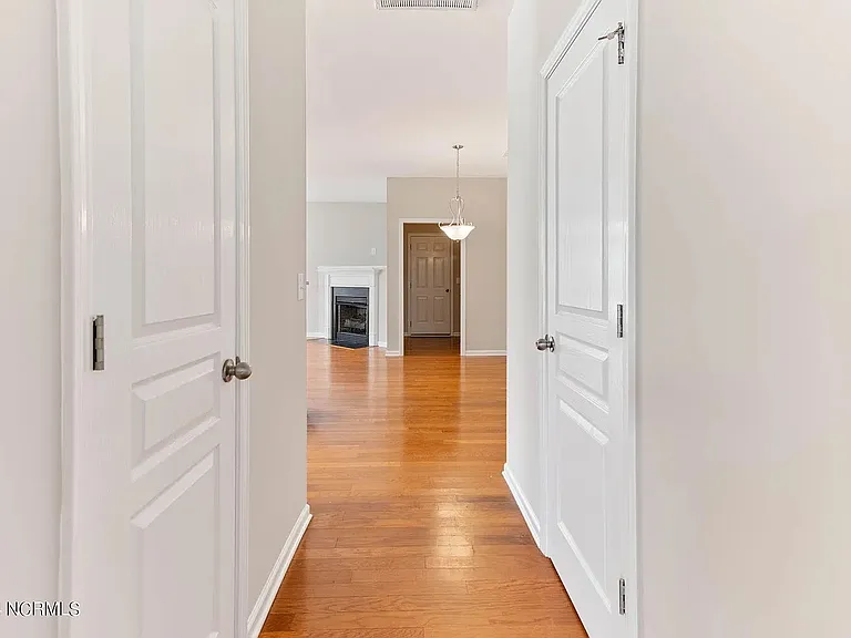 503 Dragby Ln — Photo 9